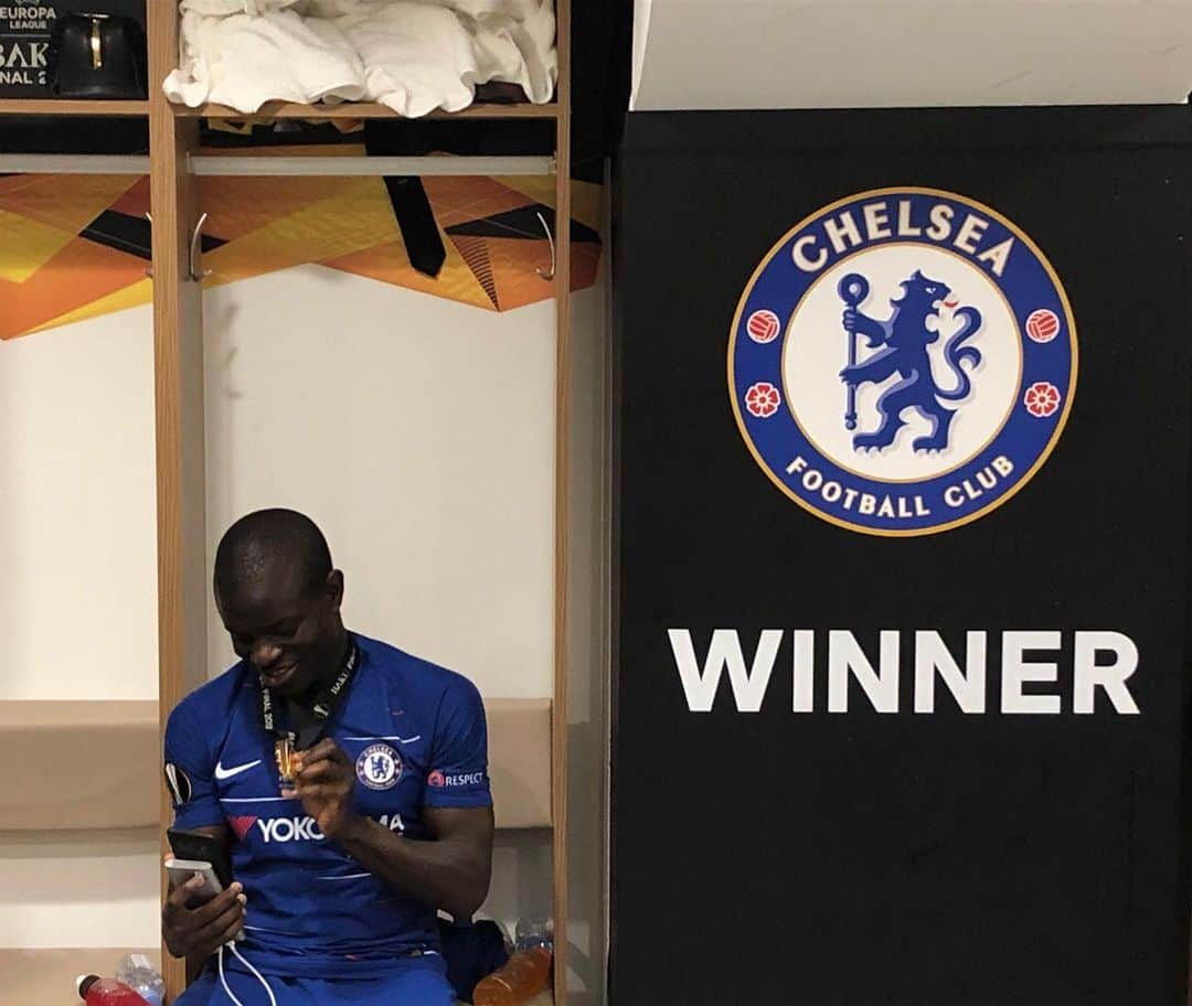 チェルシーFCさんのインスタグラム写真 - (チェルシーFCInstagram)「@nglkante 💙🏆 #UELfinal #CFC #Chelsea」5月30日 18時37分 - chelseafc