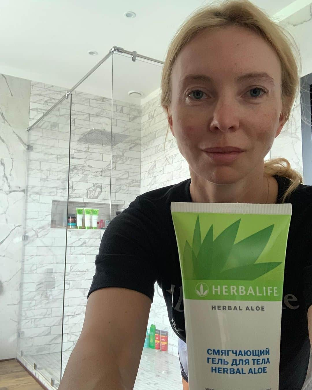 タチアナ・トトミアニナさんのインスタグラム写真 - (タチアナ・トトミアニナInstagram)「У #herbalifeskin есть ВСЁ,чтобы порадовать нас девочек с головы до пяточек😉 #тотьмянина #herbalife @herbalife_rsm」5月30日 18時53分 - tatianatotmyanina