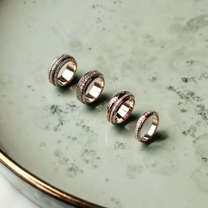 のインスタグラム：「And we're back on it with #PiagetPossession rings. #Piaget #PiagetJewellery #Jewellery #TurnAndShine」