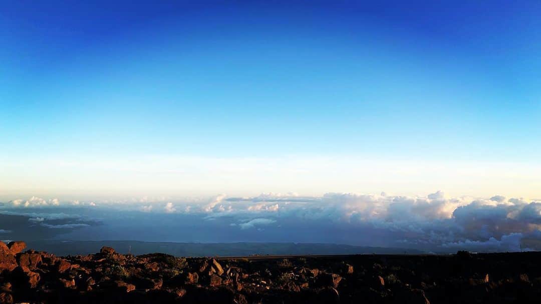ファレ・シミタイトコさんのインスタグラム写真 - (ファレ・シミタイトコInstagram)「Mt #haleakalasunrise  #mauihawaii」5月30日 20時22分 - toksfale