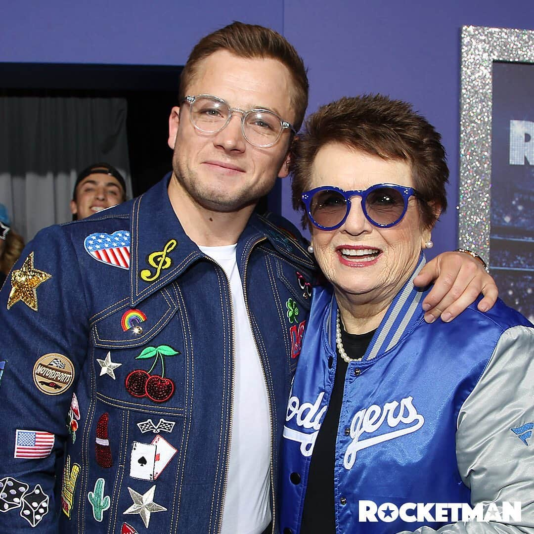 エルトン・ジョンさんのインスタグラム写真 - (エルトン・ジョンInstagram)「So massively proud seeing the #Rocketman 🚀 team at the US premiere. Thank you to all the guests and fans for your support last night 🚀🚀 @rocketmanmovie」5月30日 20時31分 - eltonjohn