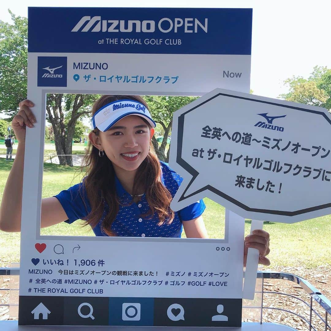 坪井ミサトさんのインスタグラム写真 - (坪井ミサトInstagram)「. . 「MIZUNO OPEN at THE ROYAL CLUB」 の観戦へ行ってきました😊 . 初めてのゴルフ観戦というわけで 前日からドキドキで眠れず… . 会場は予想以上に壮大で緑が多く 気持ちよく回る事が出来ました✨ . 午前中はプロゴルファーの 新井敬子プロ、久保啓子プロ、久保宣子プロによる ラウンドツアーに参加させて頂きました☺️ 選手の裏側や、その選手を 全力でサポートしてる方々など 普段テレビなどでは見れない部分を 沢山知ることができ感動しました😌 . 今回初めて実際に生で観戦し、 今まで以上にゴルフを やってみたいなと思いました💕 すごく楽しかったです☺️ この様な素敵な機会を下さった @mizunojp さん ありがとうございました🙇‍♀️💕 . . #mizuno #mizunoopen #golf #love #sport #theroyalgolfclub #mop #ミズノオープン #ザロイヤルゴルフクラブ #ゴルフ #ミズノ」5月30日 20時56分 - misato1030