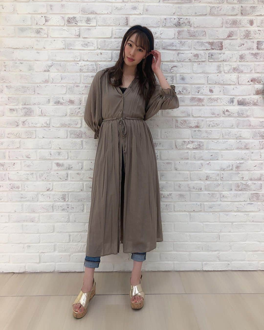 藤江れいなさんのインスタグラム写真 - (藤江れいなInstagram)「#２２時の嫁  #私服 #ootd #fashion #コーディネート #ロングワンピース #mystic  #トップス #ユニクロ #デニムパンツ #ungrid  #サンダル #gu #ヘアバンド」5月30日 21時09分 - 01nyan0201