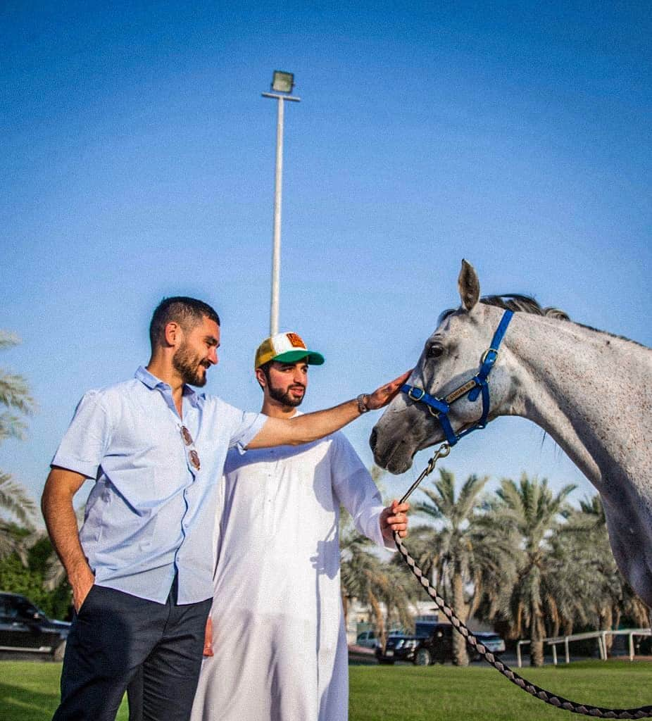 イルカイ・ギュンドアンさんのインスタグラム写真 - (イルカイ・ギュンドアンInstagram)「Amazing experience at the F3 stable 🐎👍🏼 thank you @faz3」5月30日 21時10分 - ilkayguendogan