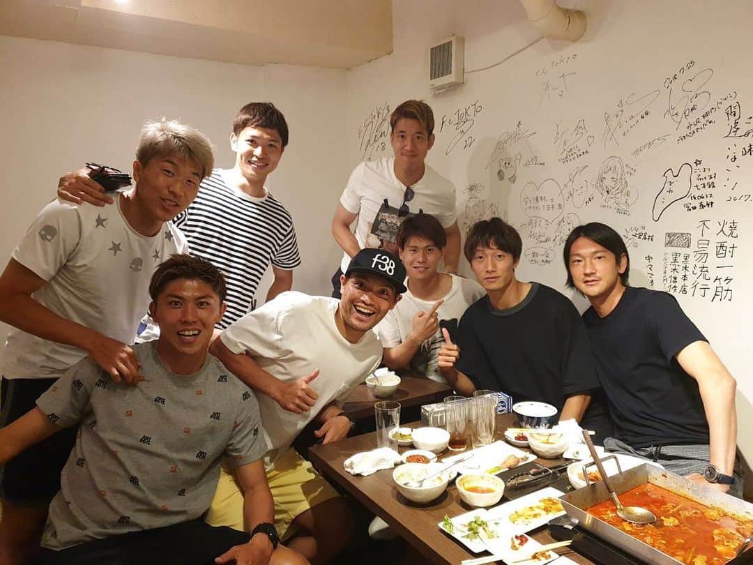 太田宏介さんのインスタグラム写真 太田宏介instagram やっと会えた 大分トリニータの星雄次 小学校のときのチームが一緒で 小さい頃よく一緒にサッカーしてました あれから約年の時を経て Jリーグの舞台で会えた 次こそはマッチアップしたい
