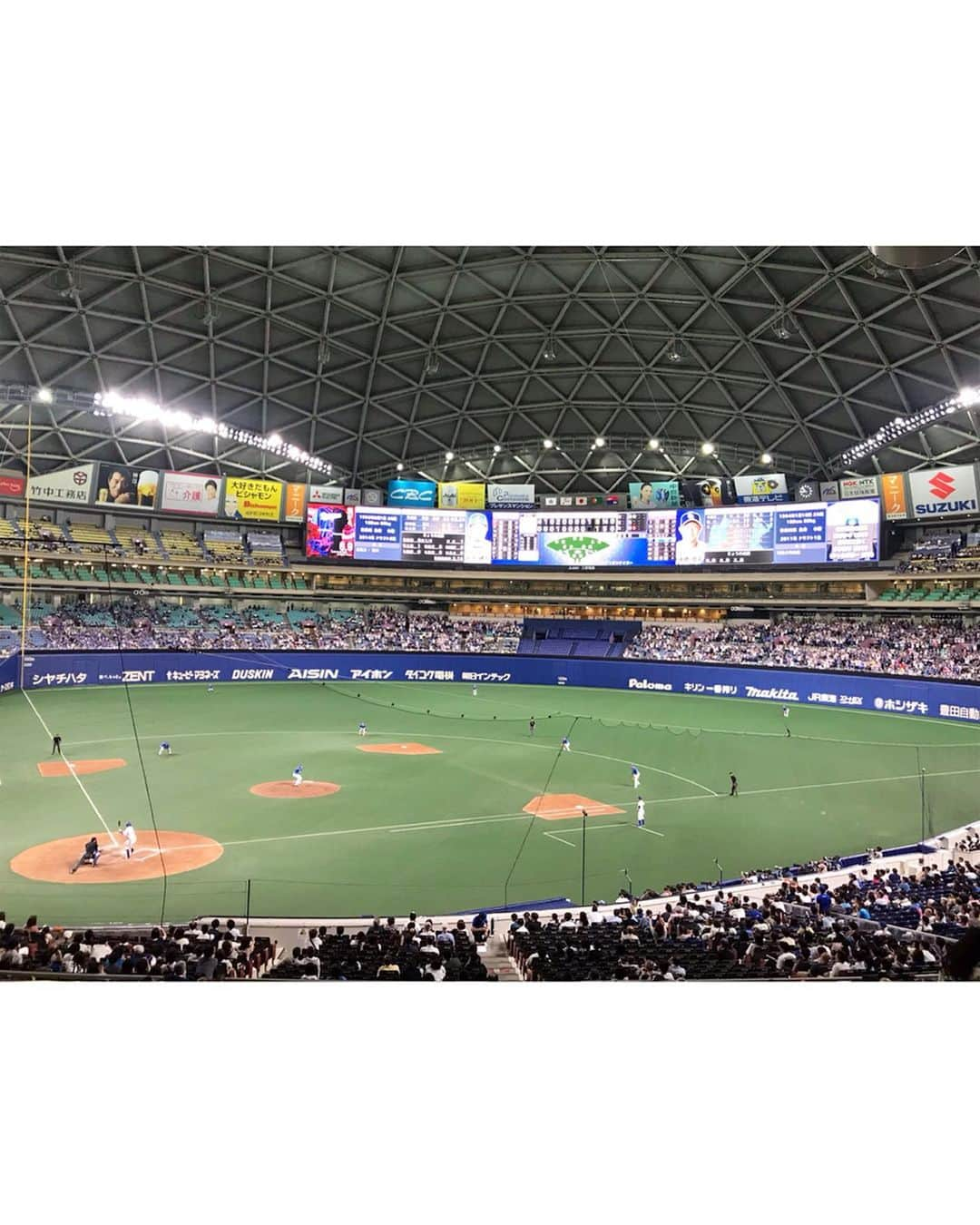 沢井里奈さんのインスタグラム写真 - (沢井里奈Instagram)「♡ . ベイスターズ戦⭐ @ ナゴヤドーム ⚾️💙✨ . 今日は悔しい結果でしたが、、 明日からの巨人戦は勝利を💪🏻💕💕 . . ゆりオンニと(@yuri85s )🌹🌸 . #dragons #nagoyadome #nagoya #baseball #instagood #instagramjapan #japanesegirl #girls #中日ドラゴンズ #中日 #ドラゴンズ #京田陽太 選手 #京田選手 #横浜戦 #ベイスターズ戦 #横浜ベイスターズ #ナゴヤドーム #ドアラ #野球 #野球観戦 #ガールズシリーズ #ドラゴンズ女子 #ユニフォーム #ユニフォーム女子 #さわー野球 #沢井里奈」5月30日 21時29分 - sawairina