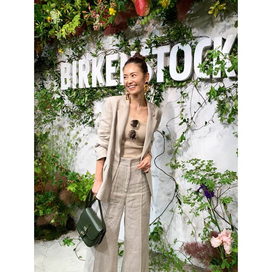 葛岡碧さんのインスタグラム写真 - (葛岡碧Instagram)「BIRKENSTOCK OPENING PARTY ✨ ・ ・ @birkenstock ・ #私服 #midorikuzuoka  #葛岡碧 #葛岡碧私服」5月30日 21時56分 - midori_kuzuoka