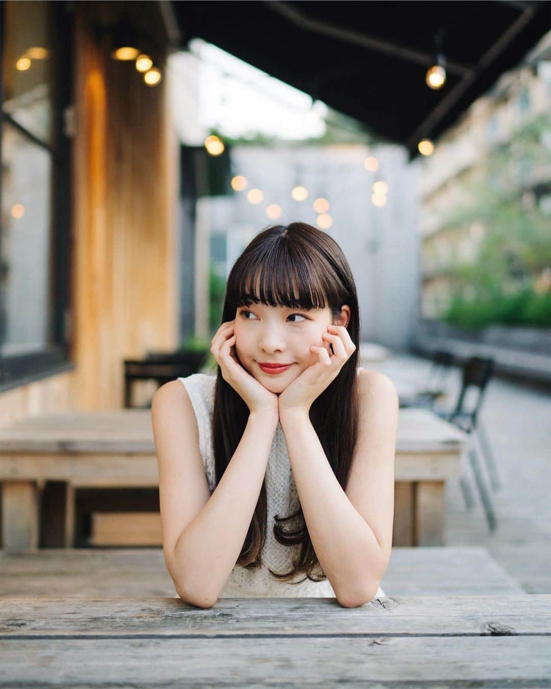 GENTAのインスタグラム：「最近は日が延びてきて夕方でもけっこう明るい。 これから梅雨が来て夏が来る。 今年も撮りたい写真がたくさんある。 #distagon」