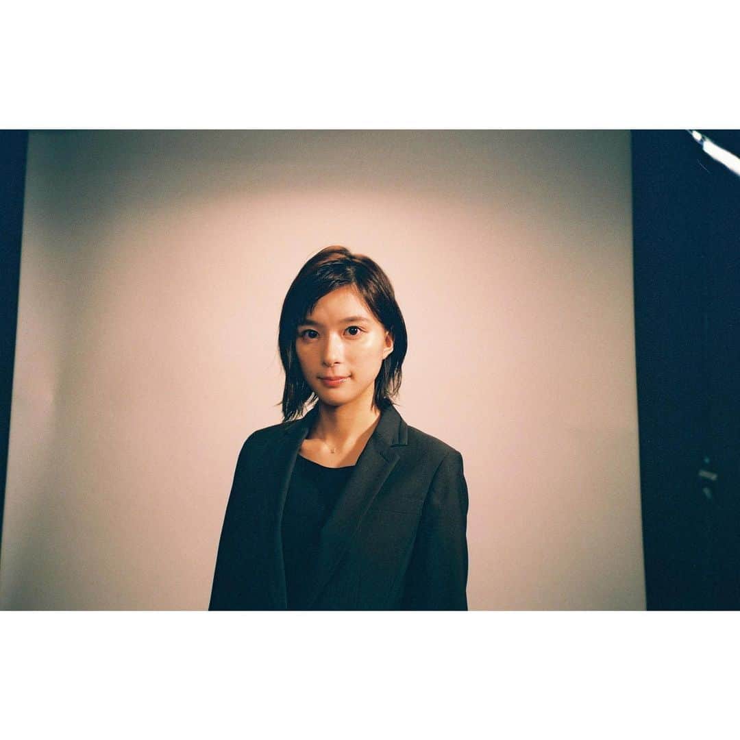 芳根京子さんのインスタグラム写真 - (芳根京子Instagram)「「TWO WEEKS」 7月スタートです！ よろしくお願いします☺︎ #film  #現像できた #いっぱい更新する！」5月30日 22時16分 - yoshinekyoko