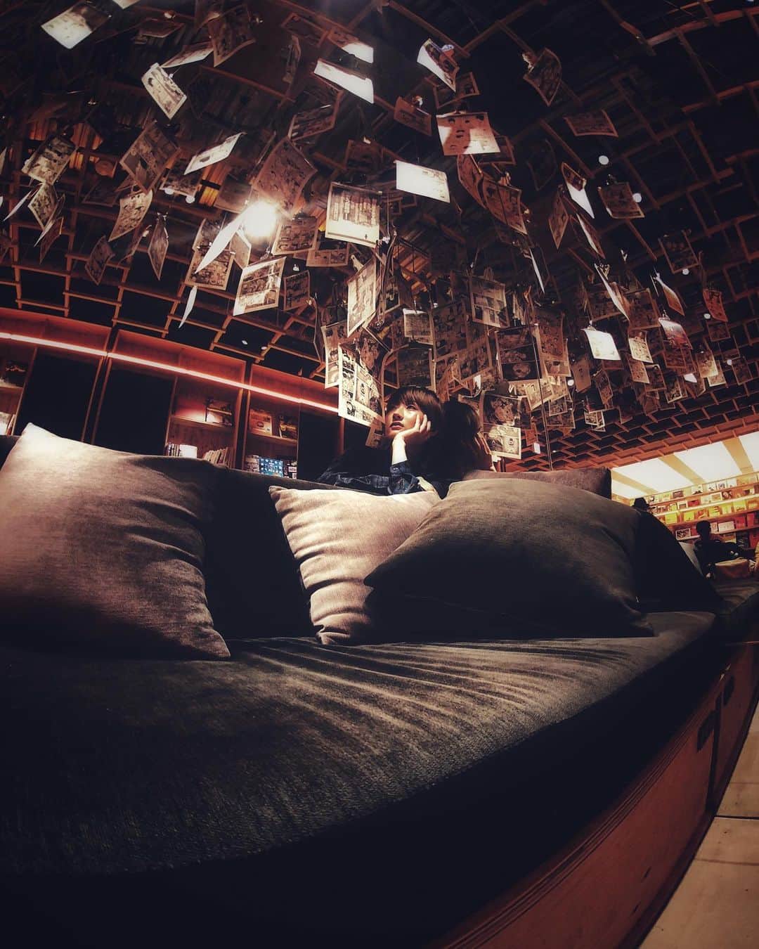 ima_ju / Jun Iのインスタグラム：「. . B&B Toky∞ again . . wiz @tokyo_grapher #ShotOn_TG  #ShotoniPhone . ZD WIDE Lens PRO #tg_zdwide_pro . . ::」
