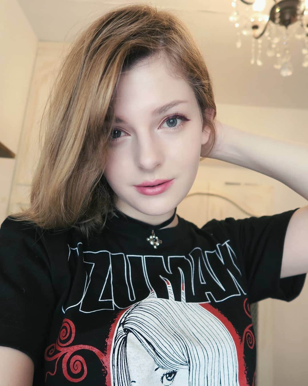 Ella Freyaのインスタグラム：「Life is pain, life is beauty」