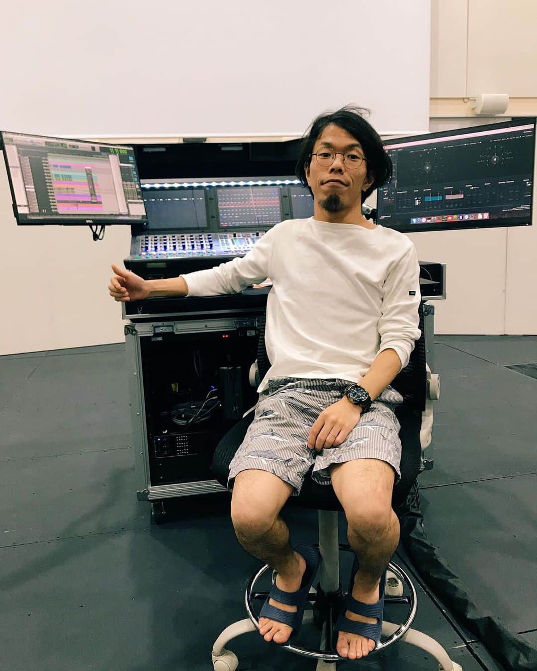 のインスタグラム：「‪6/13(木)‬ ‪西早稲田にある、Artware hub KAKEHASHI MEMORIALにて、‬ ‪ACCの楽曲を用いたイマーシブサウンドのセミナーを行います。‬ ‪3Dのサウンドシステムのために僕が再ミックスしたACCの曲はこの日しか聴けませんよー！‬ ‪下記から申し込みください。‬ ‪入場無料です。‬ ‪https://pro.miroc.co.jp/headline/rock-on-pro-presents-avid-creative-summit-2019/‬ #avid #rockon #awsomecityclub」