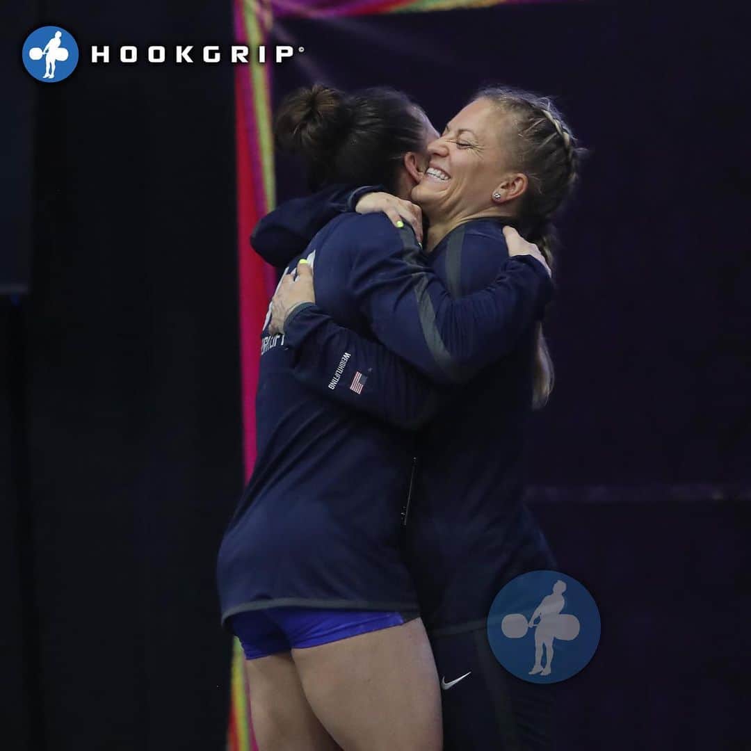 モーガン・キングのインスタグラム：「Moments before this hug, Alyssa kept apologizing for being so incredibly happy and crying. I remember thinking that we should never have to apologize for being present in such a huge moment in our career. I agree there is a fine line between humble and cocky but shit, you’ve worked your ass off to this moment, celebrate however you want! • I am proud to stand on the podium with another American. This is our time. The USA Women’s Team has never been stronger competitively in the world than we are today. I am proud to know that it has become so competitive that I have to work my butt off to make international teams. Whether you’re part of the “old” or “new” weightlifting, we have ignited a whole new generation of athletes and I am proud to be a part of this movement. • • • #weightlifting #gratitude #teamusa #womenempowerment #usaw #hookgrip #panams」