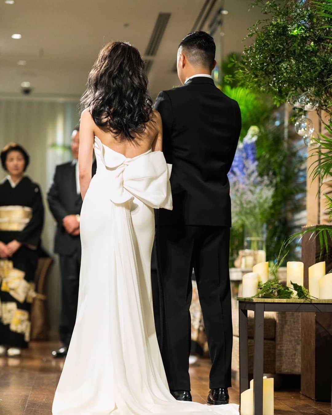 JUNO TENJINさんのインスタグラム写真 - (JUNO TENJINInstagram)「real wedding @hiramatsuwedding_kubotsu  リストランテkubotsuにてお式をされた花嫁さまより 素敵なお写真が届きました。  ダウンヘアが美しい花嫁様✨ ---------------------------------------------------- #junowedding  #junodress  #realwedding #アントニオリーヴァ #antonioriva @antoniorivamilano  #weddingdress #ウェディングドレス #結婚式 #プレ花嫁 #ドレス試着 #レストランウェディング  #レストランひらまつ #リストランテkubotsu  #リストランテクボツ ---------------------------------------------------- 提携会場以外の花嫁様も お得にドレスレンタルいただけます✨ お気軽にお問い合わせくださいませ。 092-736-3412」5月30日 23時37分 - juno_tenjin