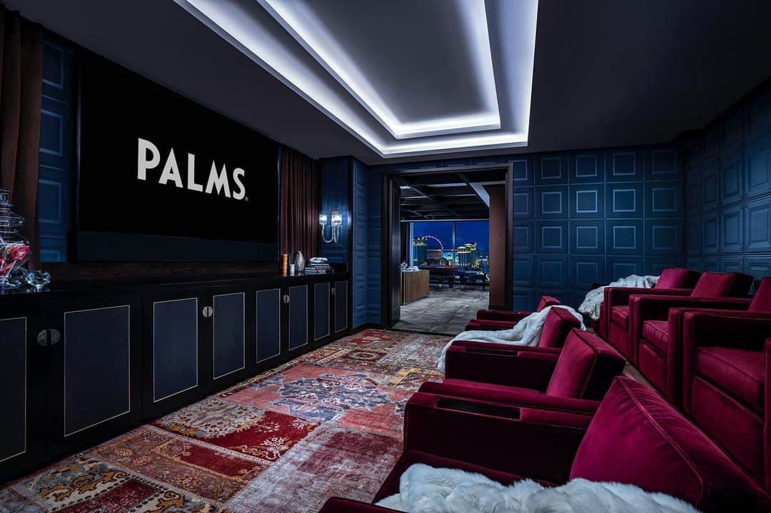 Palms Casino Resortのインスタグラム：「Suites out of a movie. Cinema Suite.」