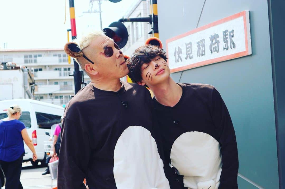 フジテレビ もしもツアーズ さんのインスタグラム写真 フジテレビ もしもツアーズ Instagram 明日18 30からのもしツアは たぬきブラザーズが登場します この二人は一体何をしているんでしょうか ゲストは