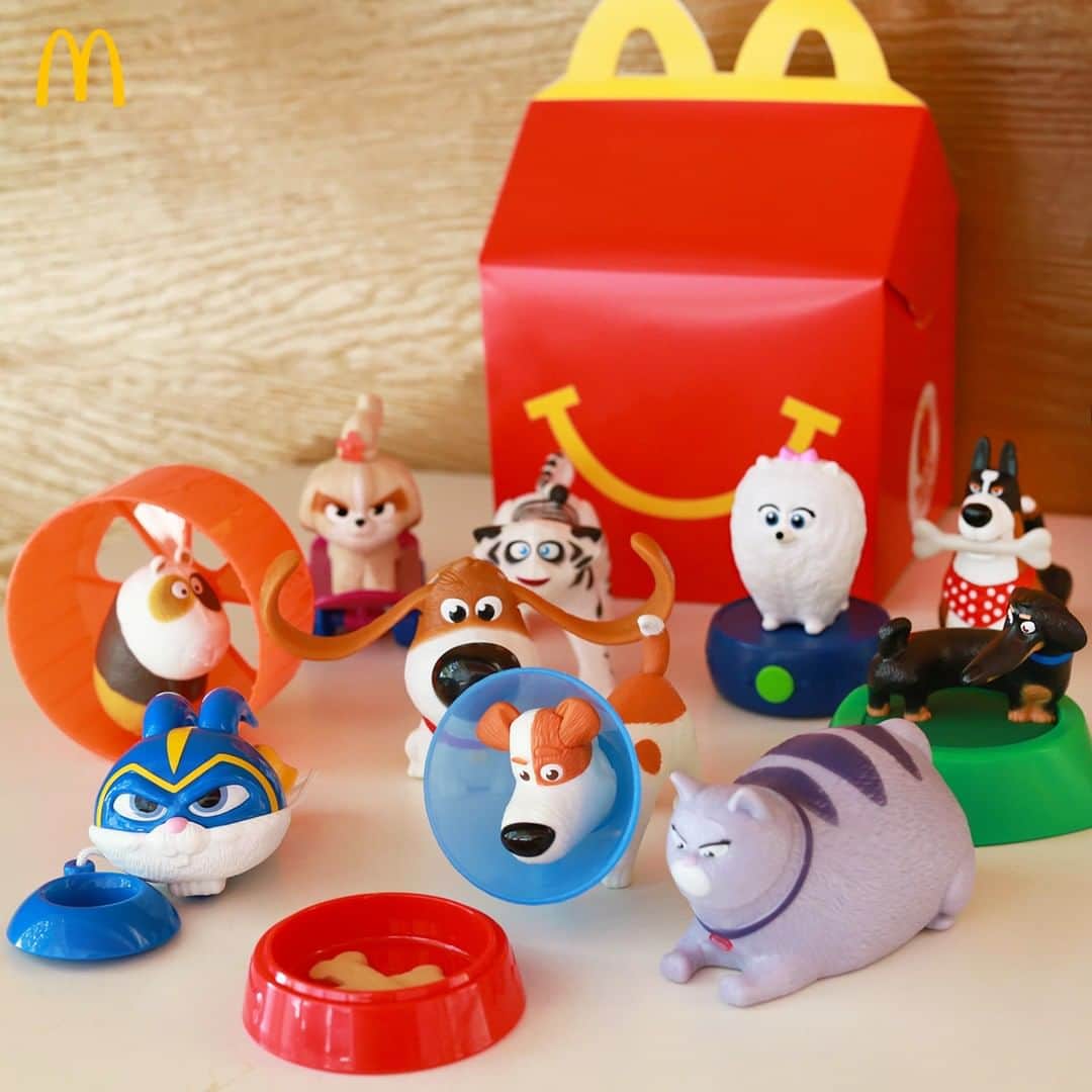 McDonald's Philippinesのインスタグラム：「10 new The Secret Life of Pets 2 toys, 10 new reasons to head to McDo for a Happy Meal! In cinemas starting June 5. Order now via McDelivery.」