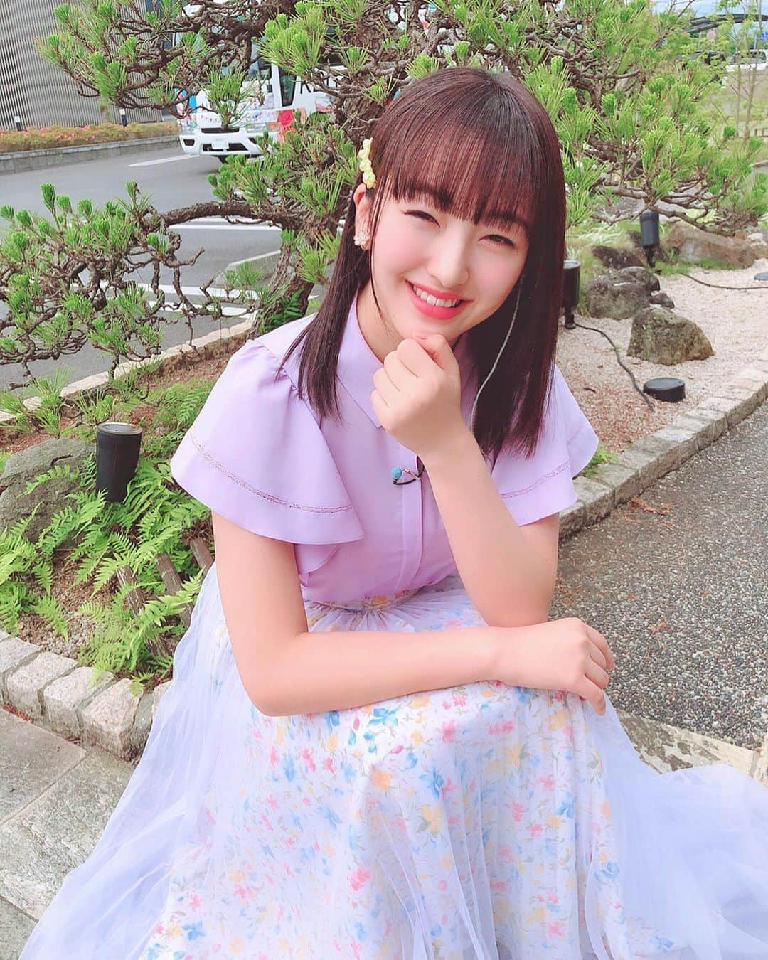 田島芽瑠さんのインスタグラム写真 - (田島芽瑠Instagram)「今日の中継のお洋服です☺️💗 （衣装ではなく私服です🙋‍♀️） #snidel  #イヤリング #liquem  #夏服 #花柄 #アサデス #福岡」5月31日 10時05分 - meru_chan_official