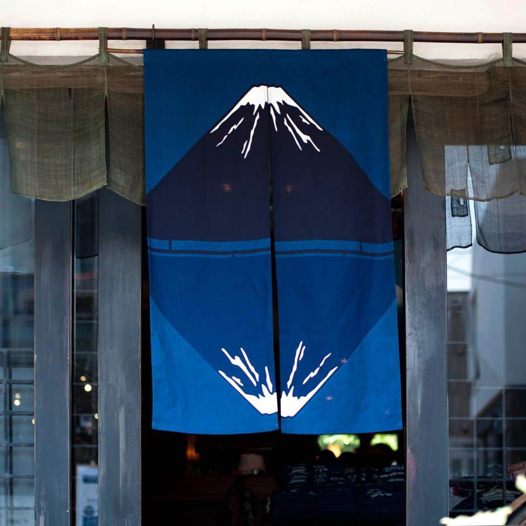 ハリウッドランチマーケットのグルメインスタ