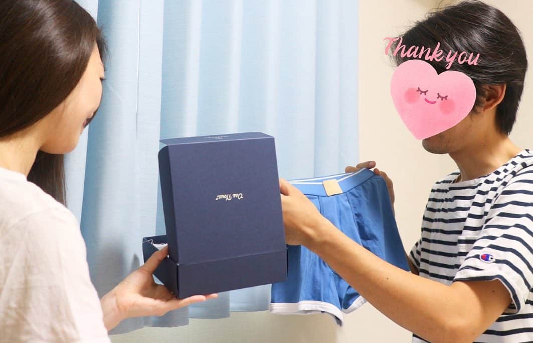 花田浩菜のインスタグラム：「もうすぐ#父の日 。 結婚するだいぶ前から旦那くんとはお付き合いしていたのですが、しょっちゅうお土産やホワイトデーなどでパンツをプレゼントしていた私。笑 そしてもらったもの以外は事あるごとにユニクロや無印でパンツをまとめ買いしていた旦那氏。笑 . . なので今年の#父の日ギフト にもぴったりな @onenova_jp のオーガニックコットンの刺繍入りパンツをプレゼント🎁 タグレスパンツなので履いていてもチクチクせず、はき心地も良いらしいし好きな文字で刺繍を入れられるので#父の日プレゼント にもぴったり💕 . . 2枚以上で送料無料、3枚以上なら10%、5枚以上なら20%とセットでお得になるそうです😊💕 入れた刺繍など、詳しくはストーリーにもあげてます✨ . . #ワンノバ #ワンノバのあるくらし #父の日 #父の日にパンツ #父の日プレゼント #父の日ギフト #fathersday #happyfathersday #pr #夫婦 #l4l #happy #happydays」