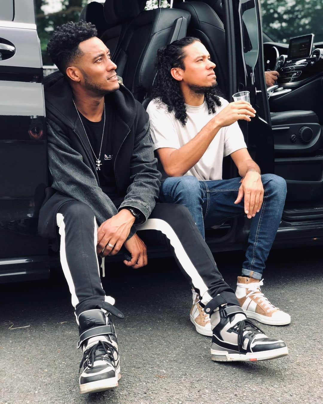 のインスタグラム：「Tourlife 🚐」