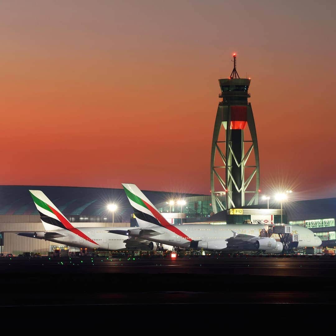 エミレーツ航空さんのインスタグラム写真 - (エミレーツ航空Instagram)「Double-daily on the double-decker to Muscat! We will operate twice daily @airbus A380 services between Dubai and Muscat from 1 July 2019. This will also be the shortest scheduled A380 flight in our network at 340 kilometres. #FlyEmiratesFlyBetter #EmiratesAirline #EmiratesA380」5月31日 2時01分 - emirates