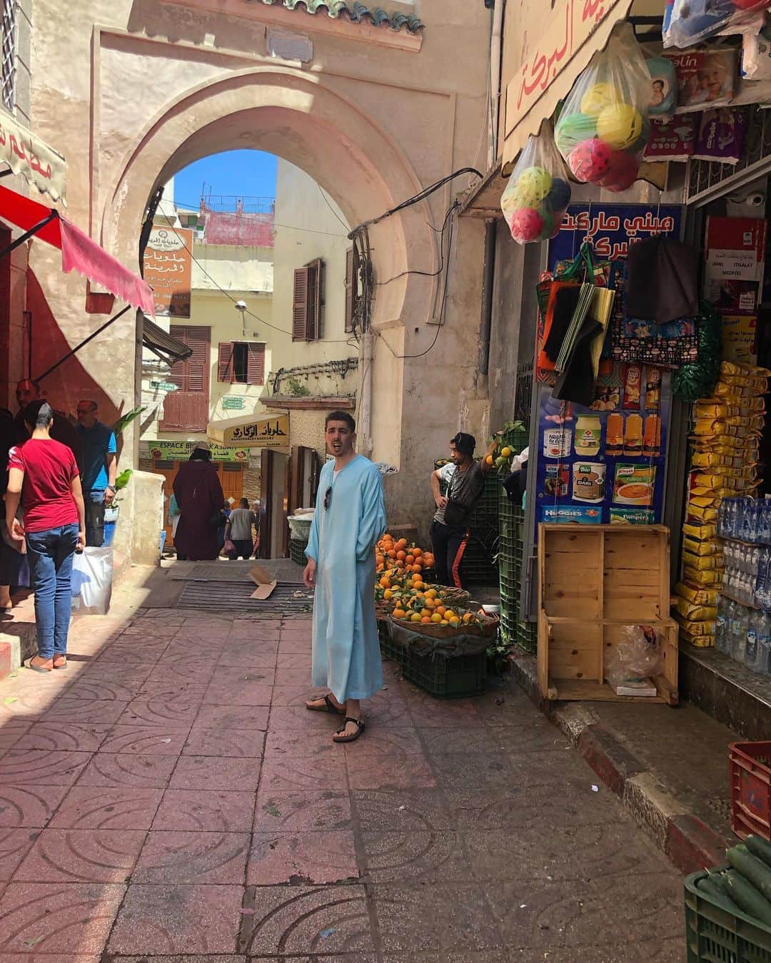 スーザン・ルッチさんのインスタグラム写真 - (スーザン・ルッチInstagram)「TANGIER, Morocco—Saturday morning in the Kasba (their spelling). #magical」5月31日 2時27分 - therealsusanlucci