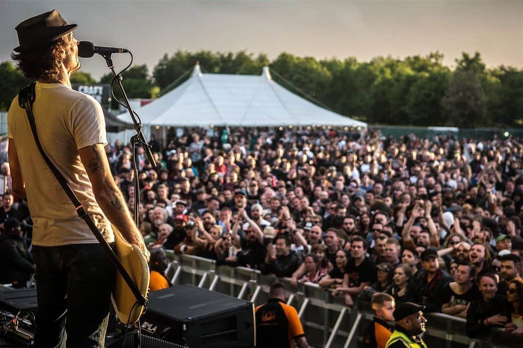 Bad Religionさんのインスタグラム写真 - (Bad ReligionInstagram)「Thanks for having us @slamdunkmusic 📷 @fuckinclairphotos」5月31日 3時01分 - badreligionband