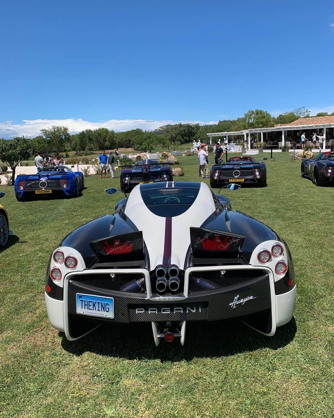 CarsWithoutLimitsさんのインスタグラム写真 - (CarsWithoutLimitsInstagram)「Here’s some photos from the @paganiautomobili 2019 Raduno Rally Day 2 Thanks for the shots 👑 @sparky18888  #carswithoutlimits #pagani #zonda #huarya」5月31日 3時45分 - carswithoutlimits
