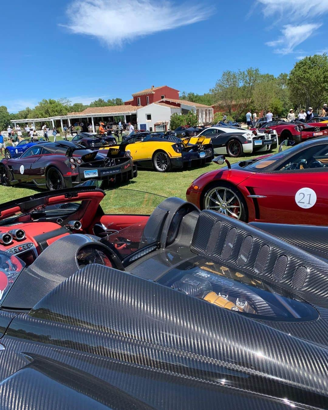 CarsWithoutLimitsさんのインスタグラム写真 - (CarsWithoutLimitsInstagram)「Here’s some photos from the @paganiautomobili 2019 Raduno Rally Day 2 Thanks for the shots 👑 @sparky18888  #carswithoutlimits #pagani #zonda #huarya」5月31日 3時45分 - carswithoutlimits