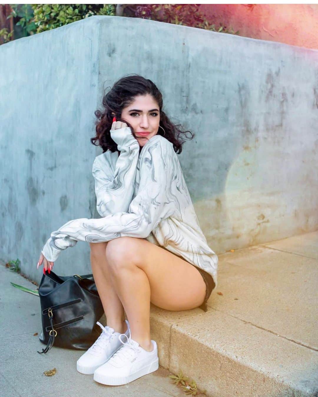 のインスタグラム：「The magical miss @mackennarae in marble. . #acolorstory #casuallook  #stylin #wearetothe9s #lovelysquares #thehappynow #fbloggerstyle #bloggerstyle #springstyle #stylehunter #personalstyle #slowfashionmovement #sustainablestyle #abmlifeiscolorful #stylin #stylehunter #ethicalclothing #ethicalstyle  #sustainablebrand #responsiblebrand #consciousclothing」