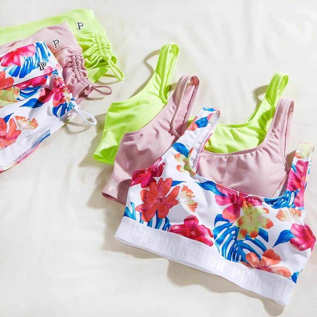 Victoria's Secret PINKさんのインスタグラム写真 - (Victoria's Secret PINKInstagram)「Get set for summer! 😎 Link in bio to shop!」5月31日 5時22分 - vspink