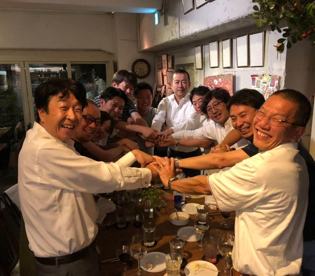 森川亮のインスタグラム：「役員の会食でした。久しぶりに暴走。」