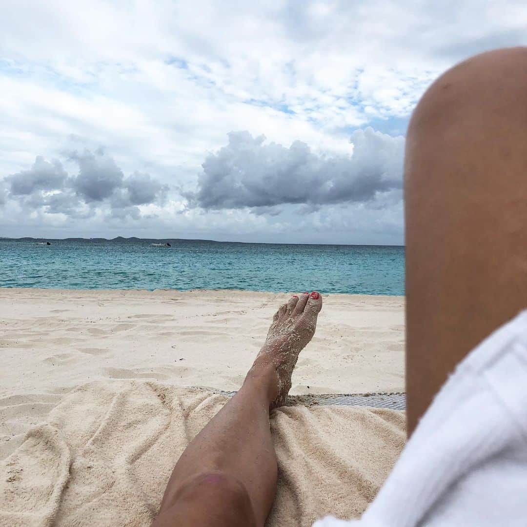 レイラニ・ビショップのインスタグラム：「Checking out..to check in 💦」