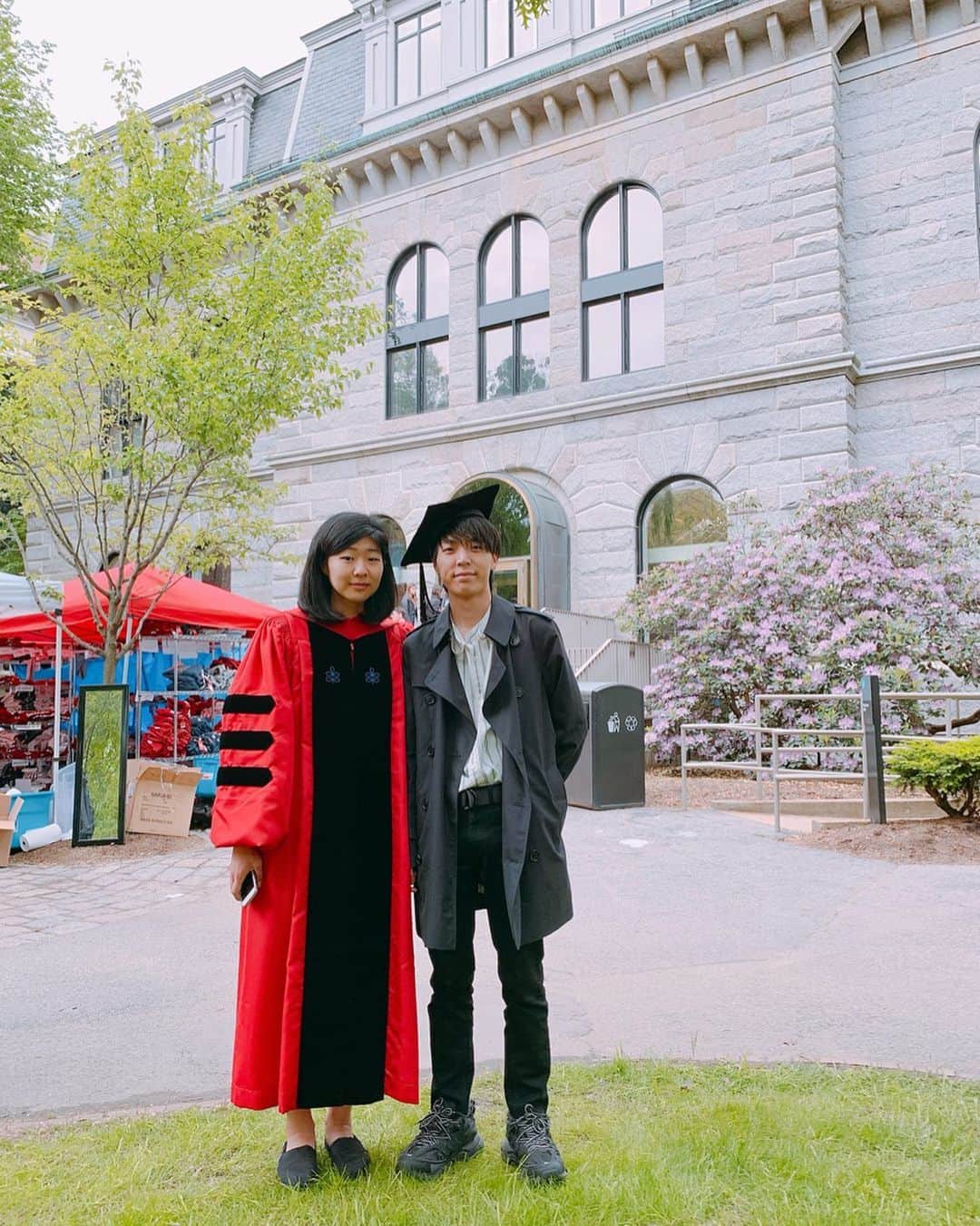 Jun Sung Ahnさんのインスタグラム写真 - (Jun Sung AhnInstagram)「No but seriously guys, after everything our family’s gone through for the past couple years without my dad, this is such a big day for me personally. 😭😭😭😭😭 So so so proud of her ❤️」5月31日 7時04分 - juncurryahn
