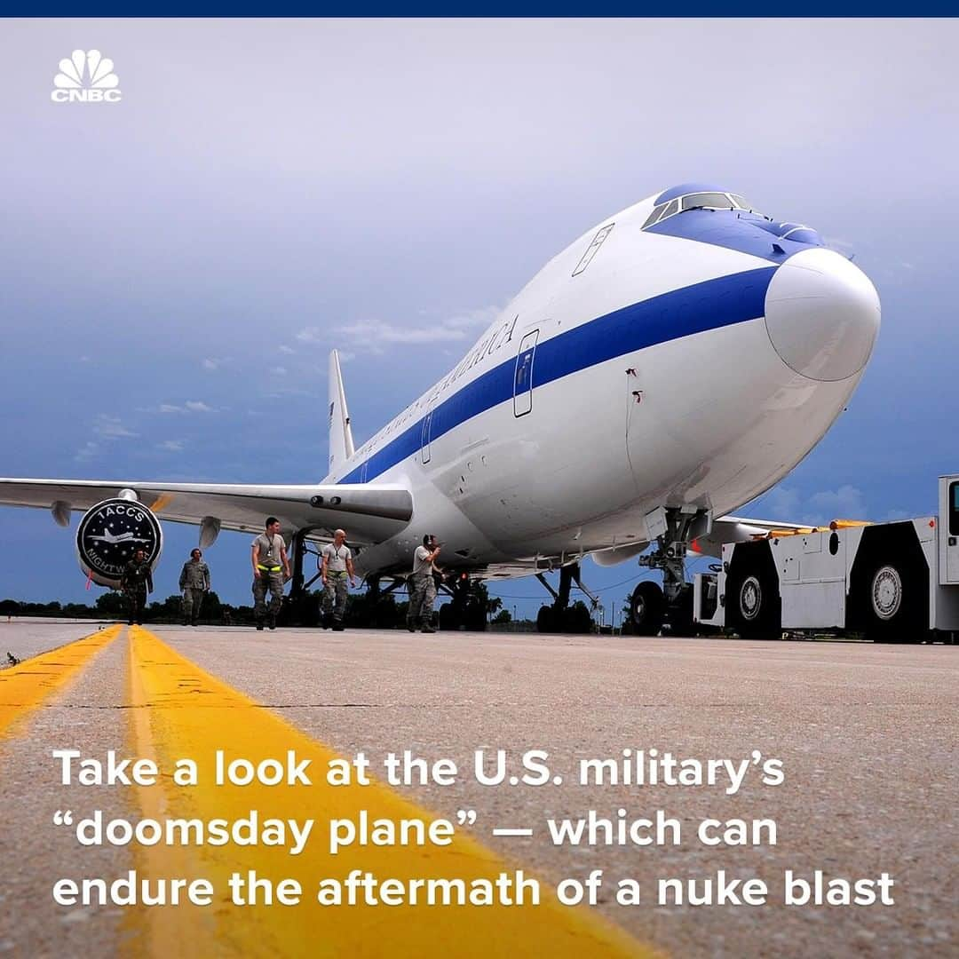 CNBCさんのインスタグラム写真 - (CNBCInstagram)「There is no aircraft quite like the U.S. Air Force’s E-4B. ⠀ ⠀ The modified Boeing 747, which is used to transport the secretary of Defense, is born and bred for battle. It stands nearly 6 stories tall, is equipped with 4 colossal engines, and is capable of enduring the immediate aftermath of a nuclear detonation.⠀ ⠀ Thanks to aerial refueling and the E-4B’s massive fuel tanks, the plane can stay aloft for several days and can support a crew of up to 112 people. ⠀ ⠀ To see more photos of this flying fortress, click the link in bio.⠀ *⠀ *⠀ *⠀ *⠀ *⠀ *⠀ *⠀ *⠀ #airforce #usairforce #military #usmilitary #militaryjet #boeing #boeing747 #airforceone #defense #politics #uspolitics #business #businessnews #cnbc」5月31日 7時00分 - cnbc