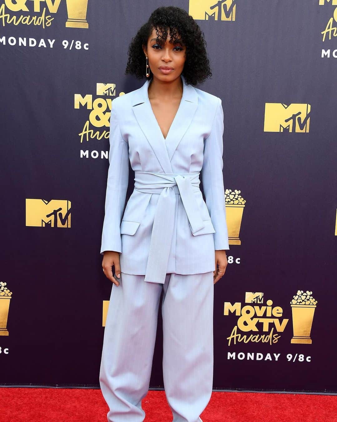 MTVさんのインスタグラム写真 - (MTVInstagram)「Blessing your feed with a lil #tbt of #MTVAwards style icons in SUITS🍿♥️」5月31日 7時13分 - mtv