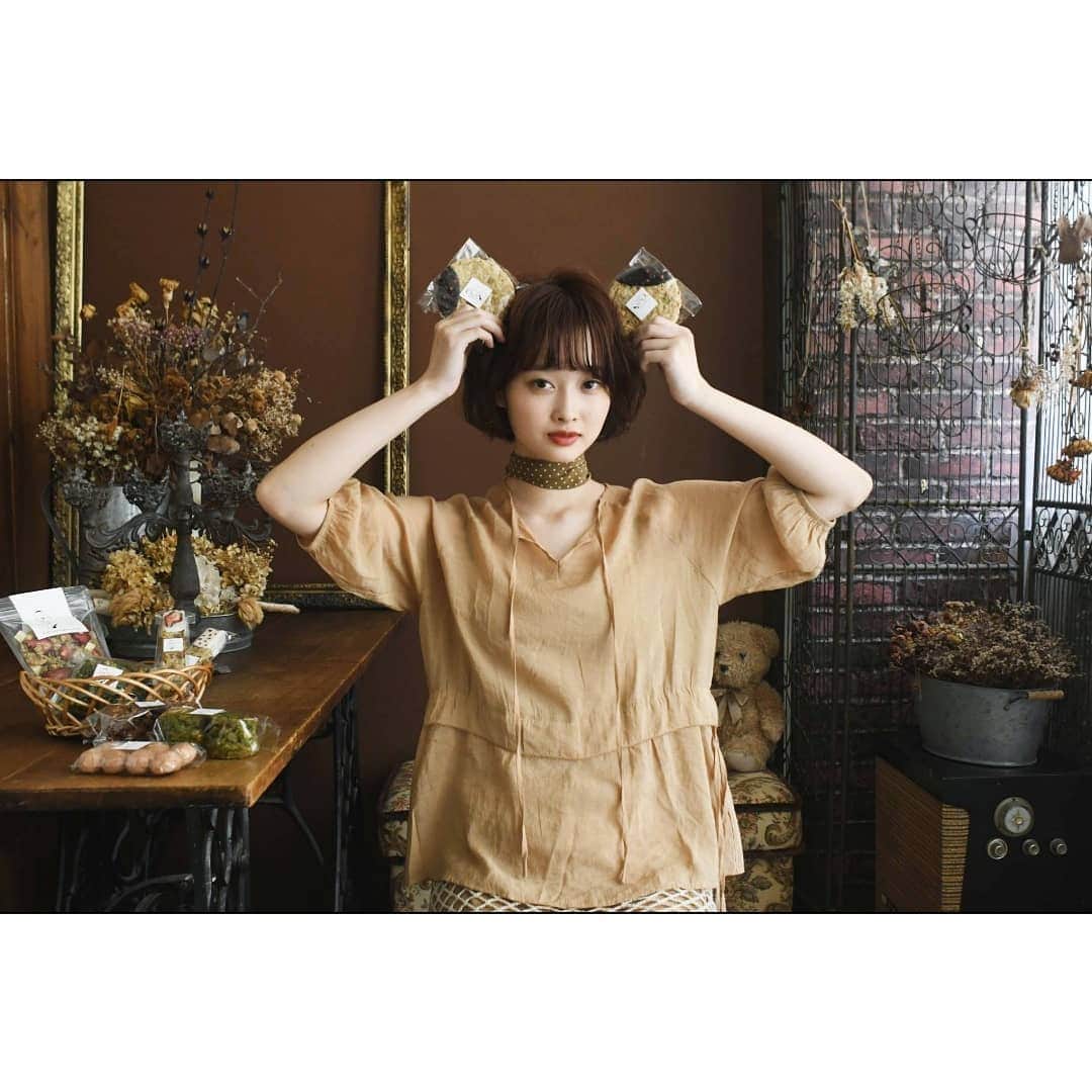 クマモトタツヤさんのインスタグラム写真 - (クマモトタツヤInstagram)「. #ヌヌースな女の子 #nounours_fukuoka #グラノーラ  Hair styling / MINAMI ISHIMOTO (switch) Hair cut-color / YUICHIRO FUKUMOTO (switch) Make up / MINAMI ISHIMOTO (switch) Guest / SAKURA (switch) Photo / T.KUMAMOTO (switch)  #kumaxSAKURA #クマナリ #photobykumamoto」5月31日 8時11分 - tatsuya_kumamoto