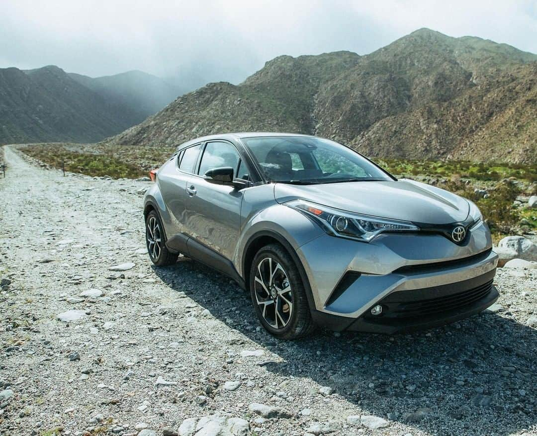 toyotausaさんのインスタグラム写真 - (toyotausaInstagram)「Don't miss a new episode of Behind the Grid! Tap the #IGTV icon in our profile to watch! #LetsGoPlaces #ToyotaCHR」5月31日 8時28分 - toyotausa