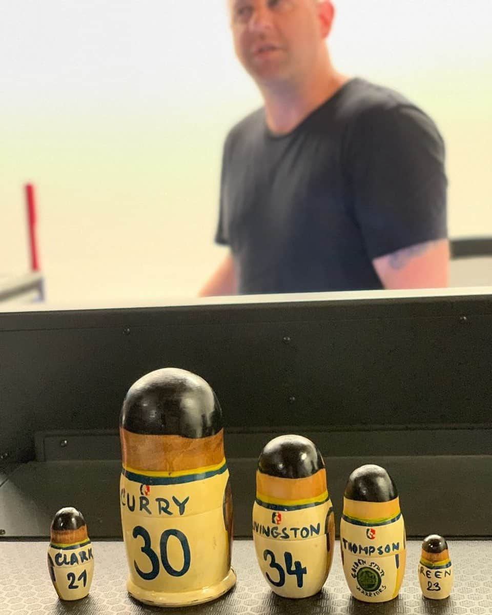 The Lumineersさんのインスタグラム写真 - (The LumineersInstagram)「Shout-out to our sound guy Josh who loves the @warriors - you’re the best Josh and these dolls are creepy 😆 - Wesley」5月31日 9時05分 - thelumineers