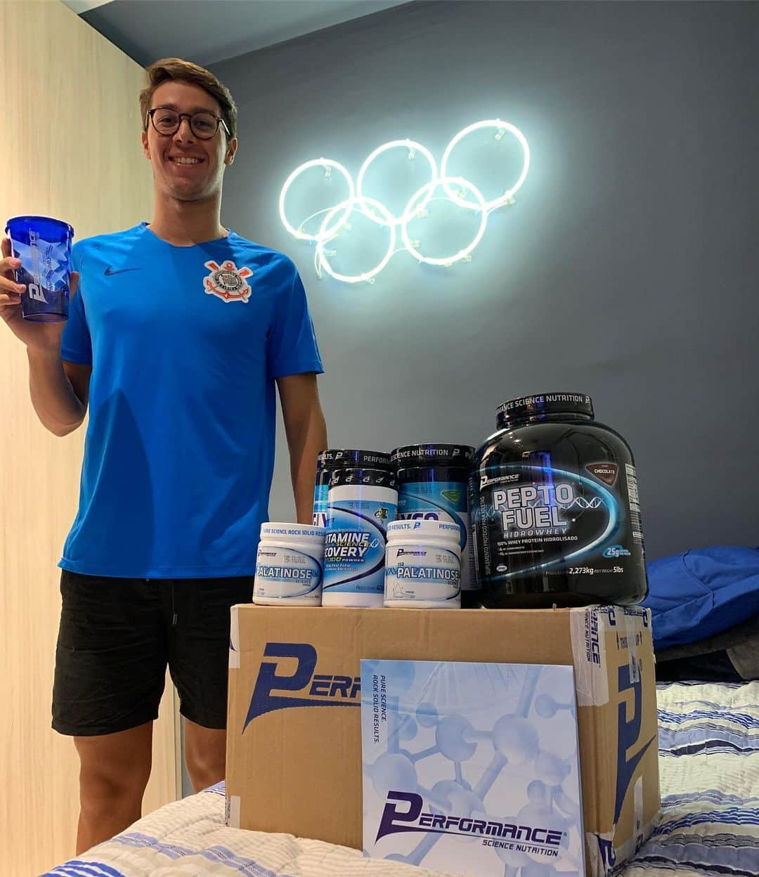 ブランドン・アルメイダさんのインスタグラム写真 - (ブランドン・アルメイダInstagram)「Feliz em anunciar a minha parceria com a @performancenutritionoficial que a partir de agora estará me apoiando em busca do meu sonho. Estamos juntos nessa 👊🏾 📸 @rafaeldavilaz」5月31日 9時10分 - brandonnalmeida