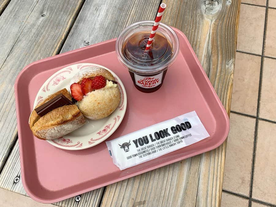 高萩千夏さんのインスタグラム写真 - (高萩千夏Instagram)「＊パン屋さん🥖🍓🍫 2019/05/31 * * The Little BAKERY Tokyo 明治神宮前から徒歩5分くらい🚶‍♀️ * * 可愛いし美味しかった。 ふらんすぱーん。 * * #アプガ2 #渋谷カフェ #渋谷グルメ #原宿カフェ #原宿 #idol」5月31日 19時09分 - chinatsu_takahagi_uug2ki