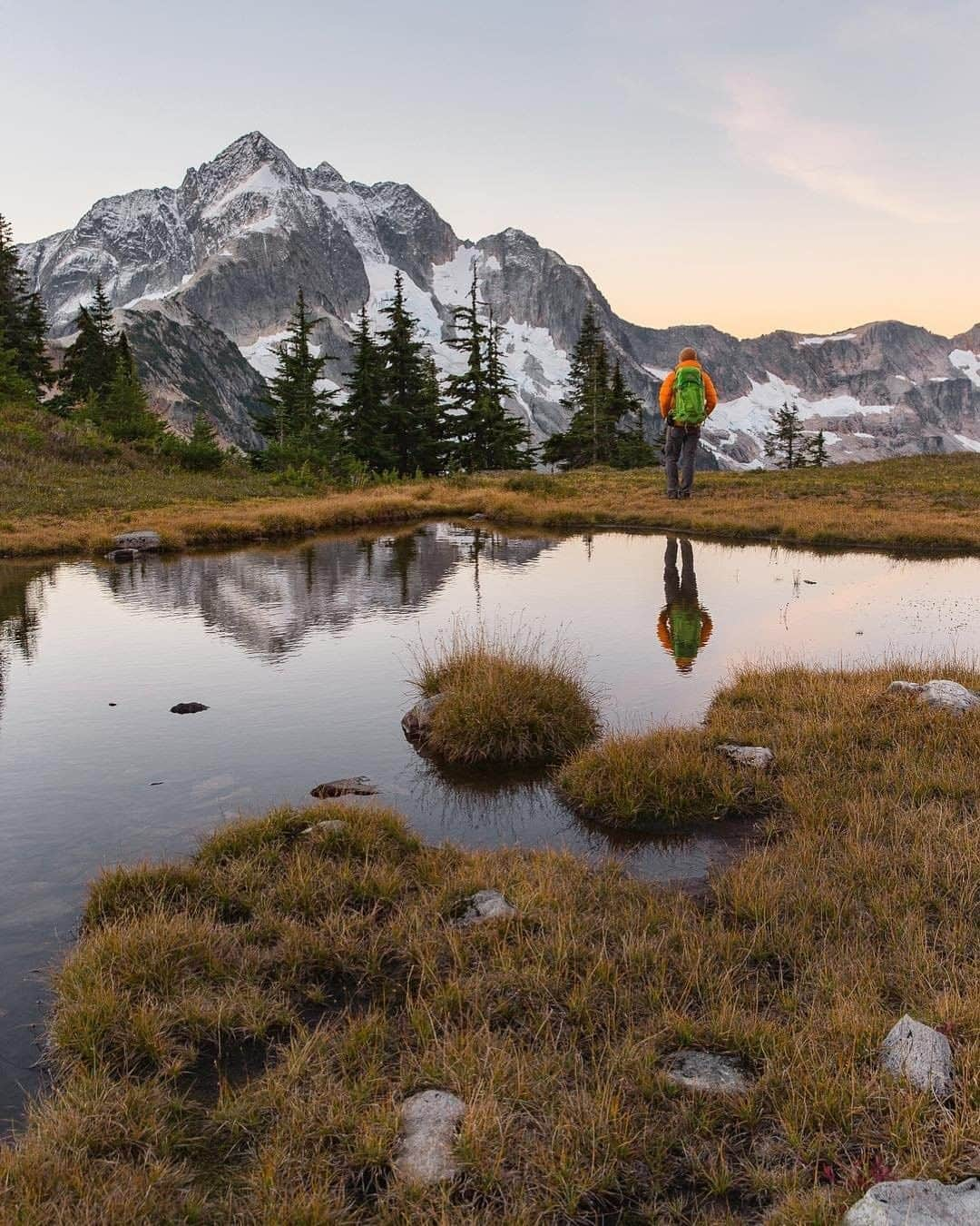 REIさんのインスタグラム写真 - (REIInstagram)「Take a moment to reflect.  Photo: @coltonandrewjacobs in North Cascades National Park, #Washington. #OptOutside」5月31日 19時01分 - rei