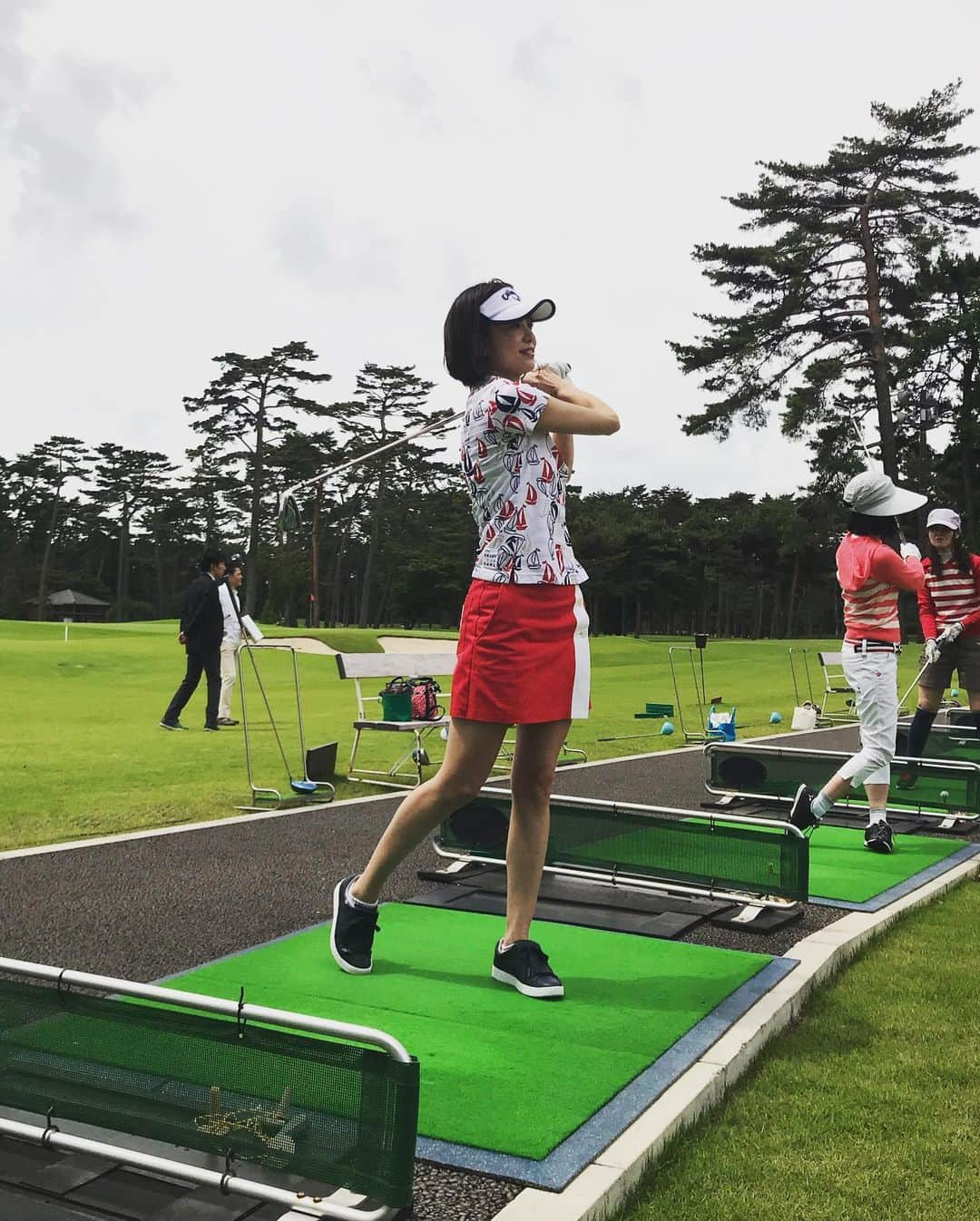 CLASSY公式さんのインスタグラム写真 - (CLASSY公式Instagram)「本日、CLASSY.とReginaコラボの @astalift_japan のゴルフイベントでした⛳️モデルの菅原沙樹ちゃんが参戦。6年ぶりとのことで「緊張する〜！」なんて話しつつ、練習では綺麗なフォームでナイスショットを連発😍先生にも褒められました！  ウェア... @callawayapparel_japan  トークショー... ジャケット @doublestandard_official  ワンピース @estnation_jp  パンプス @dianashoespress  #classymagazine #astalift #regina #callawayapparel #pearlygates #estnation #doublestandardclothing #diana #キャロウェイアパレル #パーリーゲイツ #ゴルフ女子」5月31日 19時03分 - classy_mag_insta