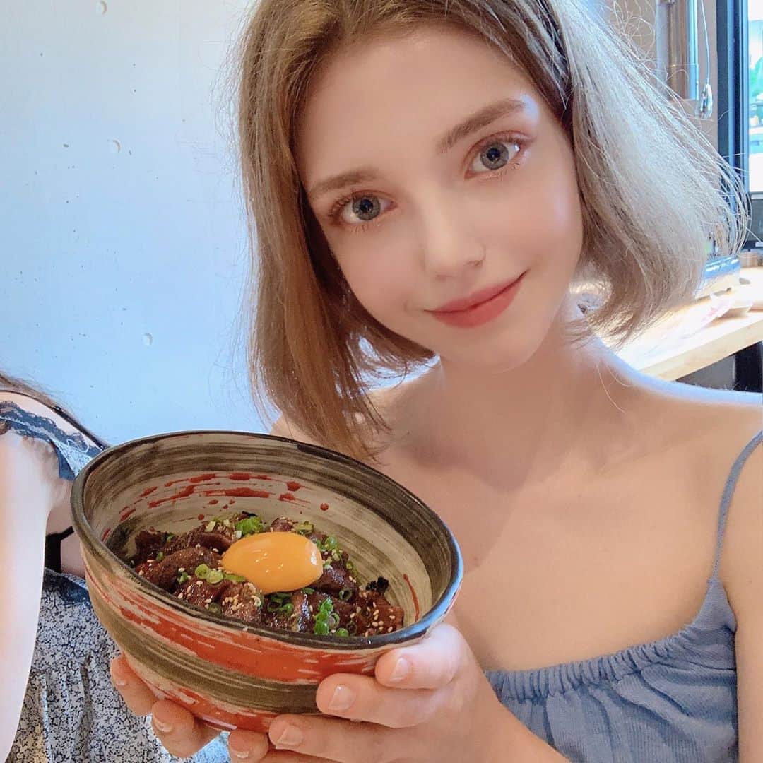 Chuuのインスタグラム：「맛점하세요오!#chuuseoul💓💓」