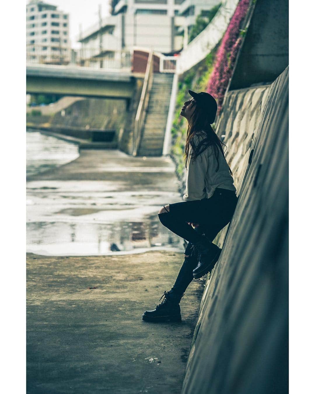 のインスタグラム：「model: @hasechangram  #ポートレート #portrait #portraits #portraitphotography #ファインダー越しの私の世界 #portraitphotographer #portraitoftheday #portrait_perfection #love_bestjapan #portraitmood #ポートレート部 #ポートレート女子 #東京カメラ部 #ig_portrait #作品撮り #lovers_nippon_portrait #portraits_dream #top_portraits #photogirl #good_portraits_world #japan_of_insta #excellent_portraits #pasha_magazine #beautifulgirls #ポトレ撮影隊 #portrait_page #portrait_shots」