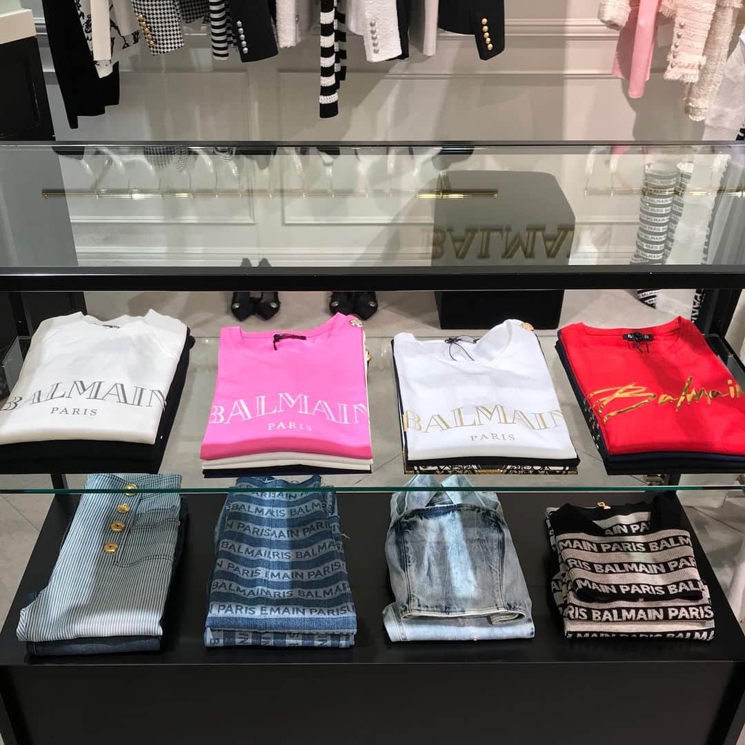 HANKYU.MODEさんのインスタグラム写真 - (HANKYU.MODEInstagram)「BALMAIN SS 2019 T-SHIRT SELECTION At 3F MODE  #Hankyu #HANKYUMODE #umedahankyu #阪急うめだ本店 #うめだ阪急 #阪急百貨店 #osaka #umeda #mode #balmain #バルマン #tshirt #tシャツ #ss2019」5月31日 12時02分 - hankyumode