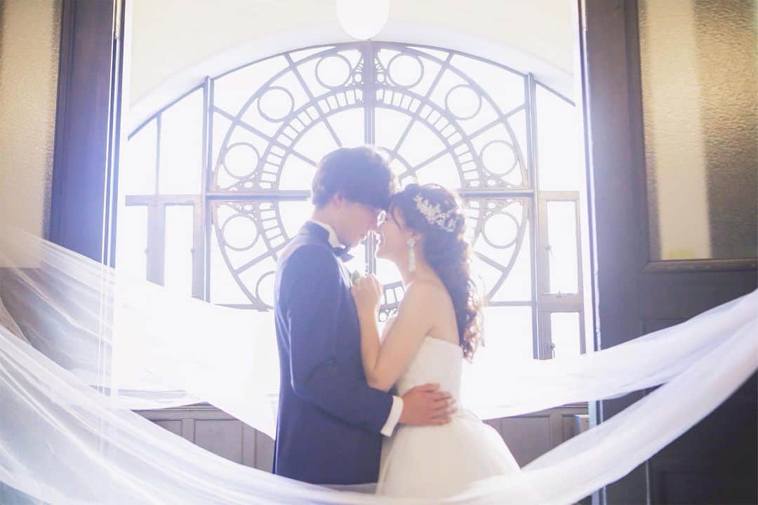 CLAIREのインスタグラム：「ドラマティックフォト✨ ・ @clairebridalstudio」