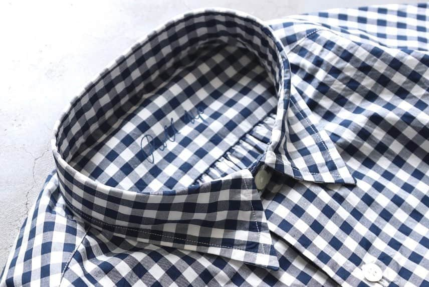 wonder_mountain_irieさんのインスタグラム写真 - (wonder_mountain_irieInstagram)「_ Porter Classic / ポータークラシック “ROLL UP GINGHAM CHECK SHIRT” ￥32,400- _ 〈online store / @digital_mountain〉 http://www.digital-mountain.net/shopdetail/000000009766/ _ 【オンラインストア#DigitalMountain へのご注文】 *24時間受付 *15時までのご注文で即日発送 *1万円以上ご購入で送料無料 tel：084-973-8204 _ We can send your order overseas. Accepted payment method is by PayPal or credit card only. (AMEX is not accepted)  Ordering procedure details can be found here. >>http://www.digital-mountain.net/html/page56.html _ #PorterClassic  #ポータークラシック cap→ #visvim ￥15,120- pants→ #itten. ￥27,000- bag→ #engineerdgarments ￥10,800- strap→ #EPM ￥11,664- _ 本店：#WonderMountain  blog>> http://wm.digital-mountain.info/blog/20190531/ _ 〒720-0044  広島県福山市笠岡町4-18  JR 「#福山駅」より徒歩10分 (12:00 - 19:00 水曜定休) #ワンダーマウンテン #japan #hiroshima #福山 #福山市 #尾道 #倉敷 #鞆の浦 近く _ 系列店：@hacbywondermountain _」5月31日 12時44分 - wonder_mountain_