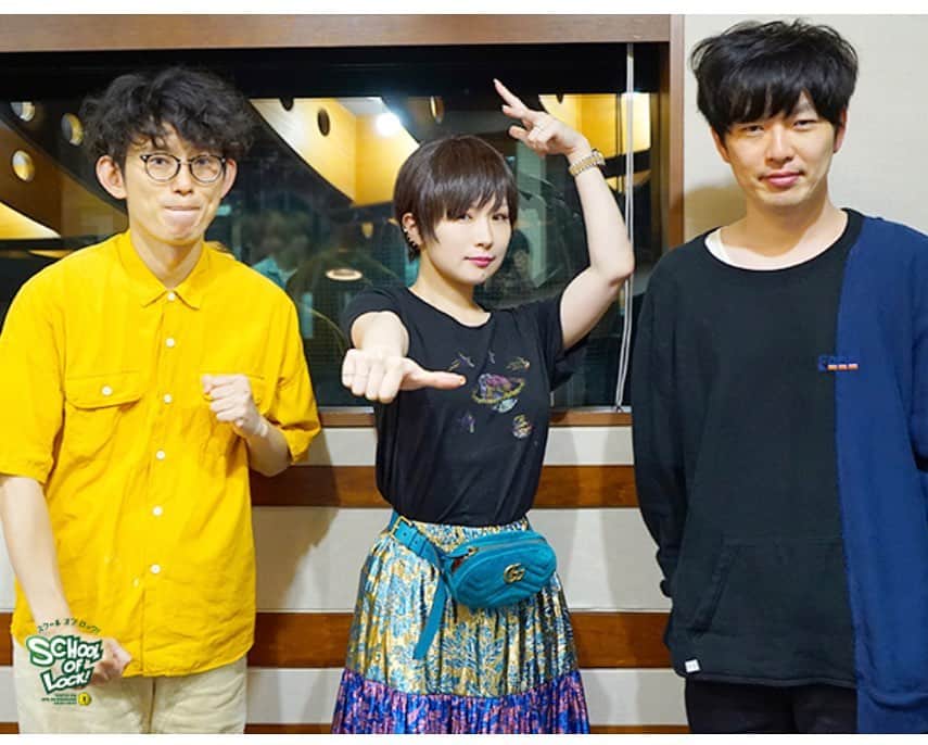 のインスタグラム：「林檎様、とても愉快で美しい方でした。写真はsolの放送後記より。 サイトも良かったらみてみて。 ていうか、アルバム三毒史がとてつもない濃さ。」